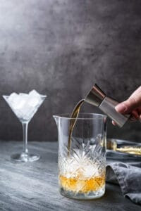 Step 1 Step 2 Manhattan drink preparation