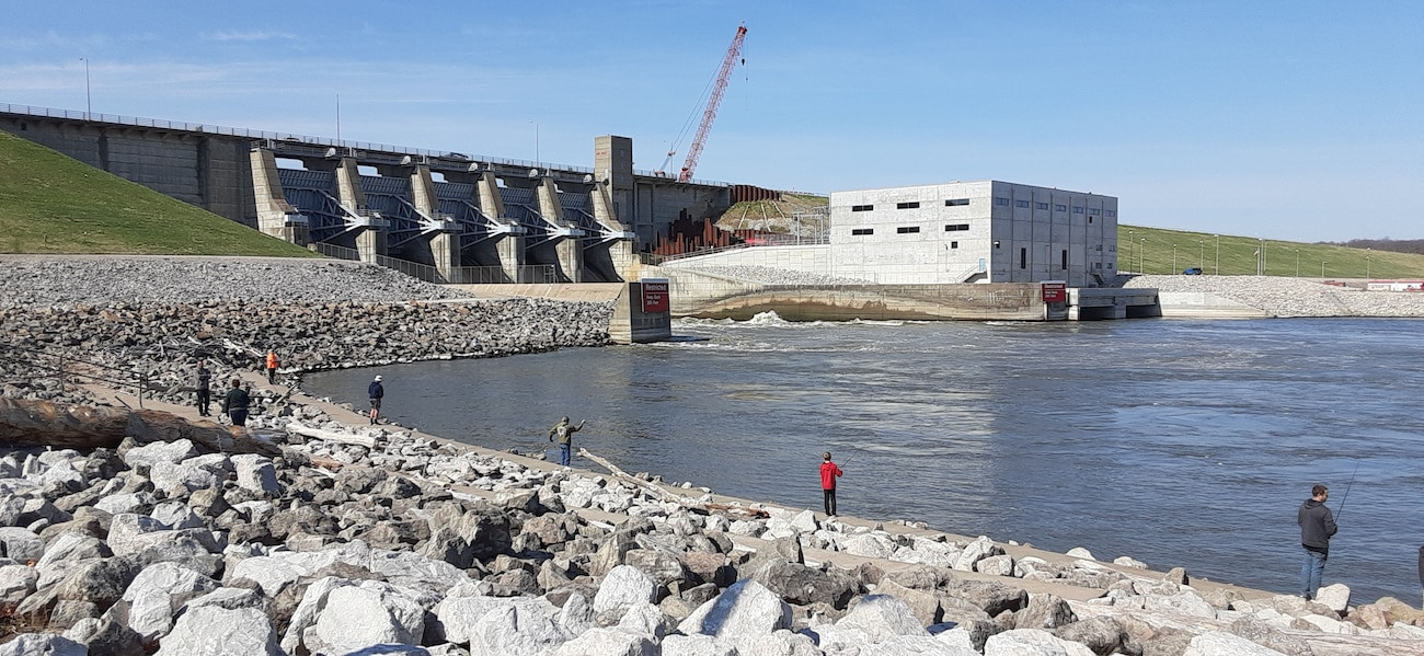 Fishermen at South Tailwater Recreation Area