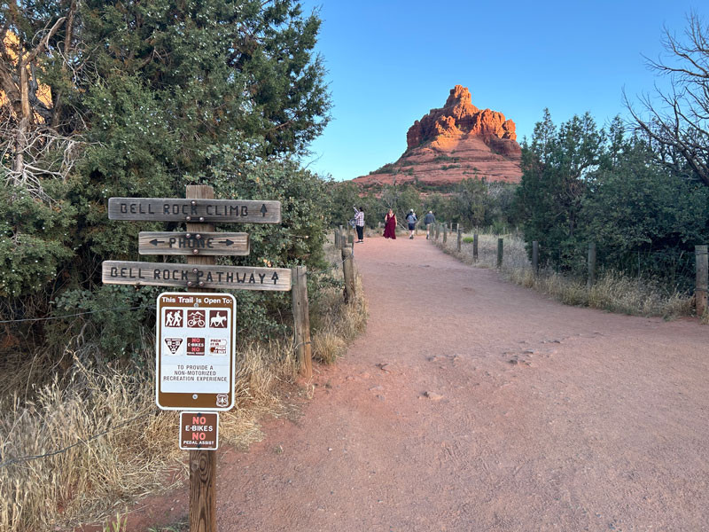 Bell Rock Access Trail in Sedona, Arizona