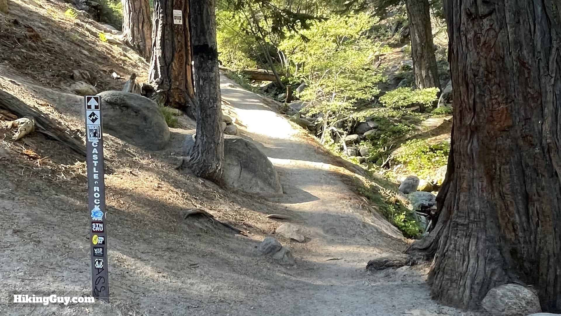 Trail sign at the start of Castle Rock Trail