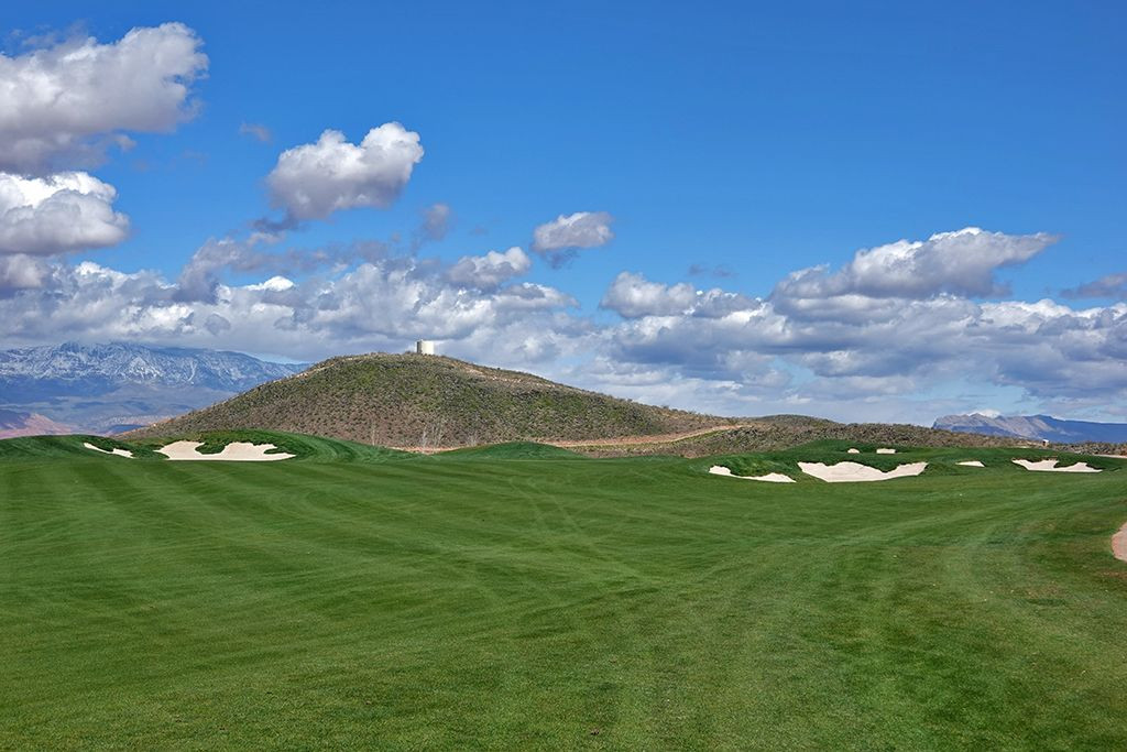 Fairway view of the 5th (Sidewinder) Hole at Copper Rock Golf Course, showing the approach to the green