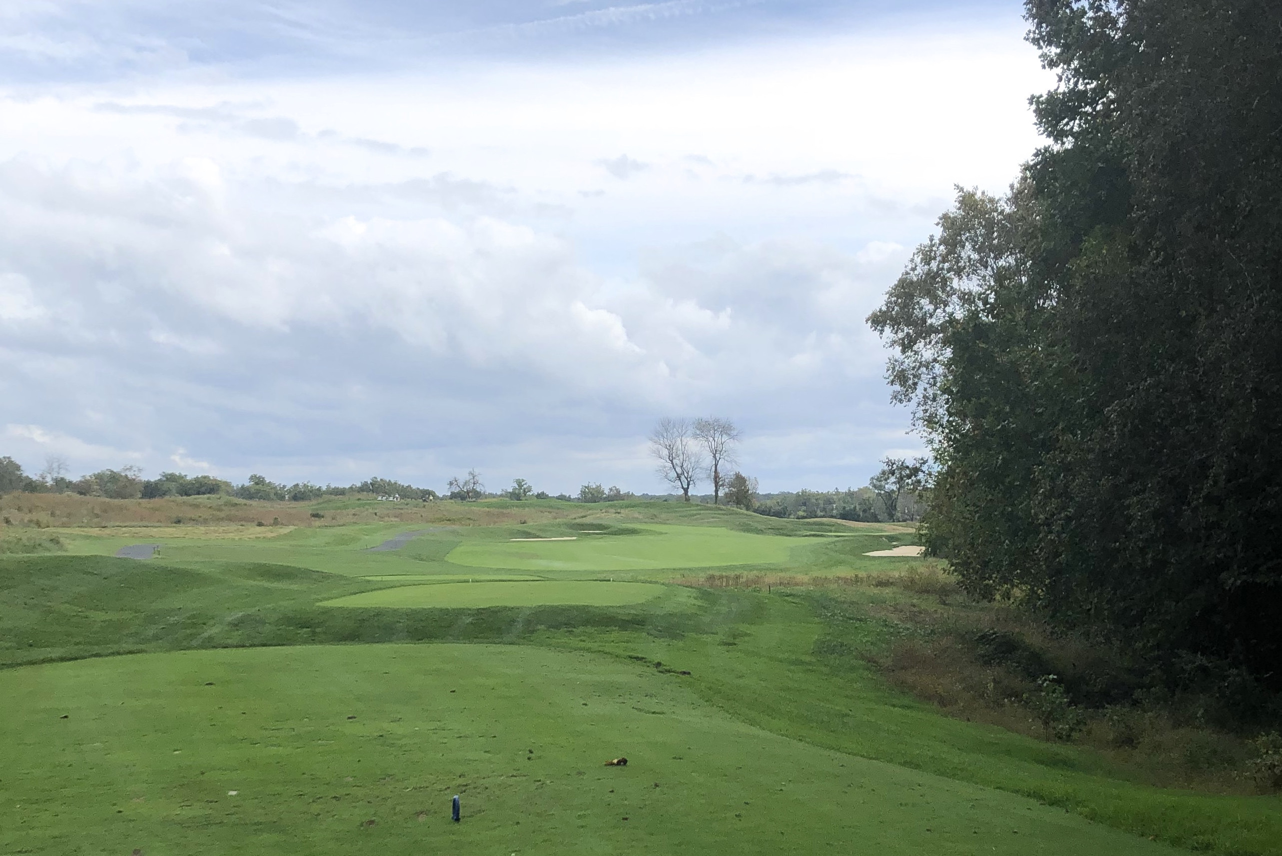 The par 4 4th hole at Bulle Rock Golf, a sleek dogleg right demanding accuracy and strategic tee shot placement.