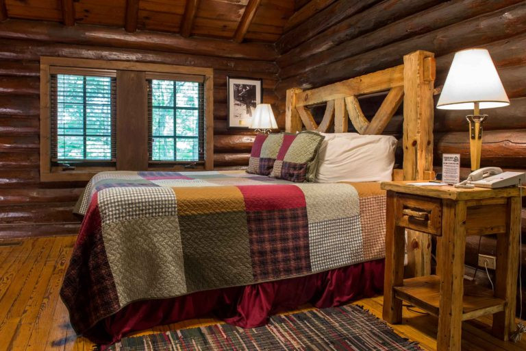 Exterior of a Pioneer Cabin at Starved Rock Lodge showcasing its log cabin structure