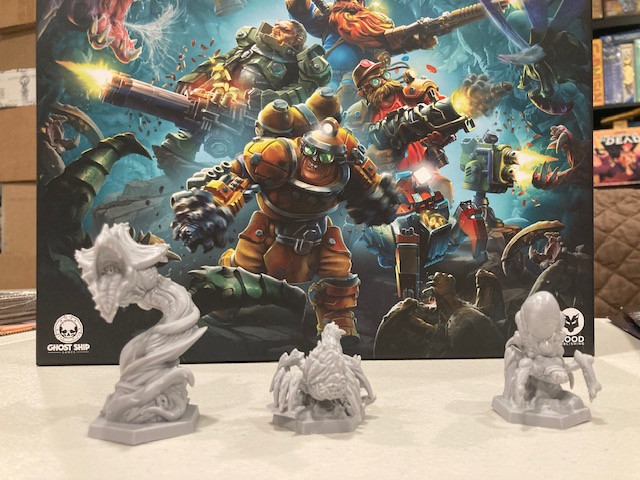 Deep Rock Galactic Board Game Alien Miniatures -  Close Up of the Detailed Alien Enemy Miniatures from Deep Rock Galactic