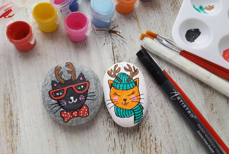 Christmas Cat Carnival Rock Painting Ideas for Festive Themes