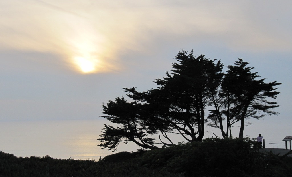 Approaching sunset viewed from Thornton Beach Overlook, Daly City