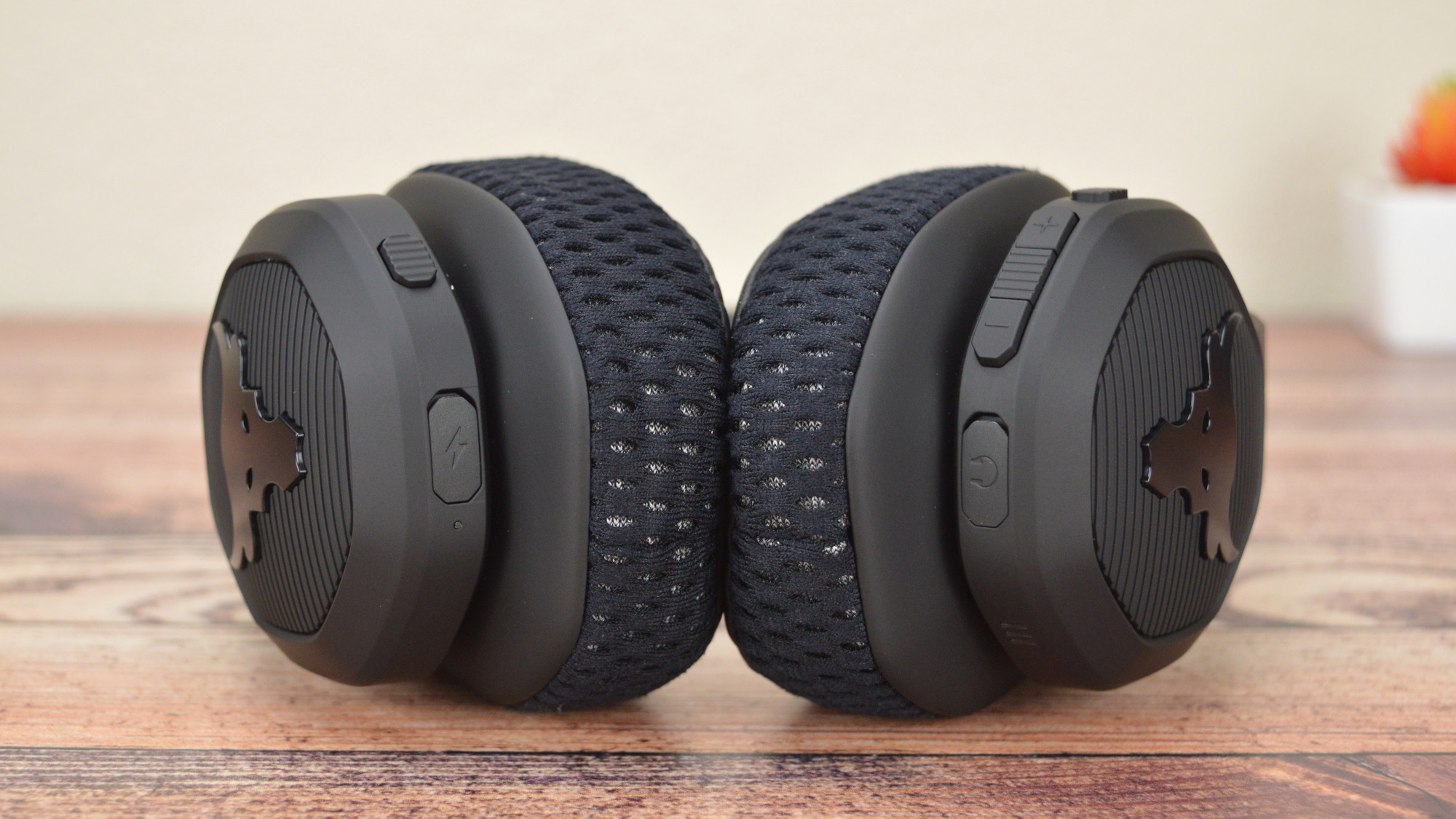 Cleaning Project Rock earcups with a soft cloth