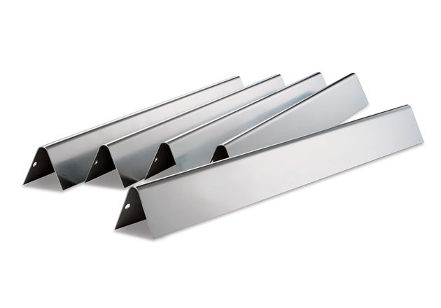 Weber Genesis gas grill with Flavorizer bars instead of lava rocks