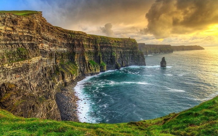 coastal cliff