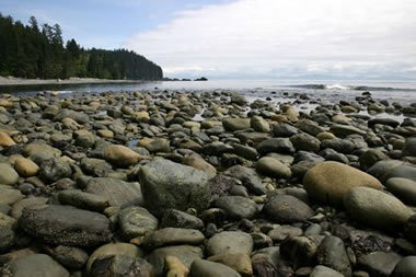 Beach with rounded rocks, a potential conglomerate source