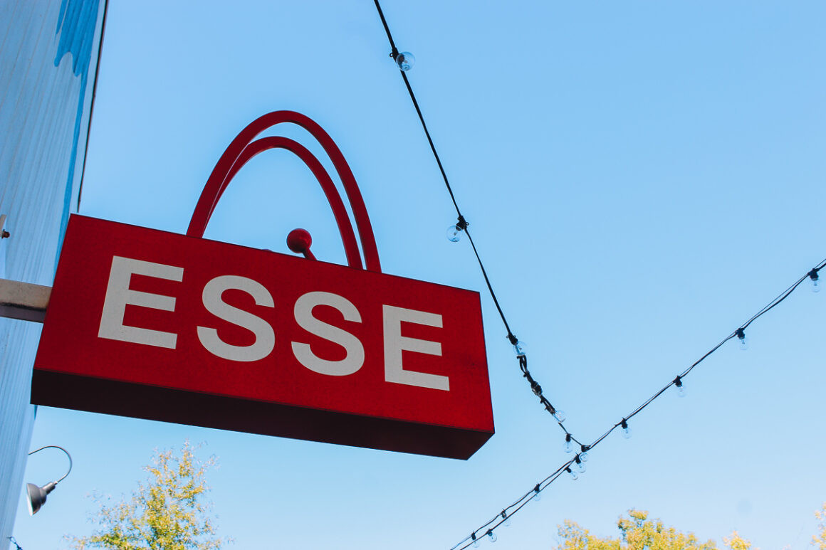 Esse Purse Museum sign Little Rock