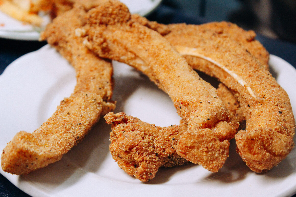 Fish ribs at Lassis Inn, a unique and must-try local dish