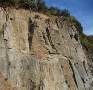 Granites contain essential quartz minerals