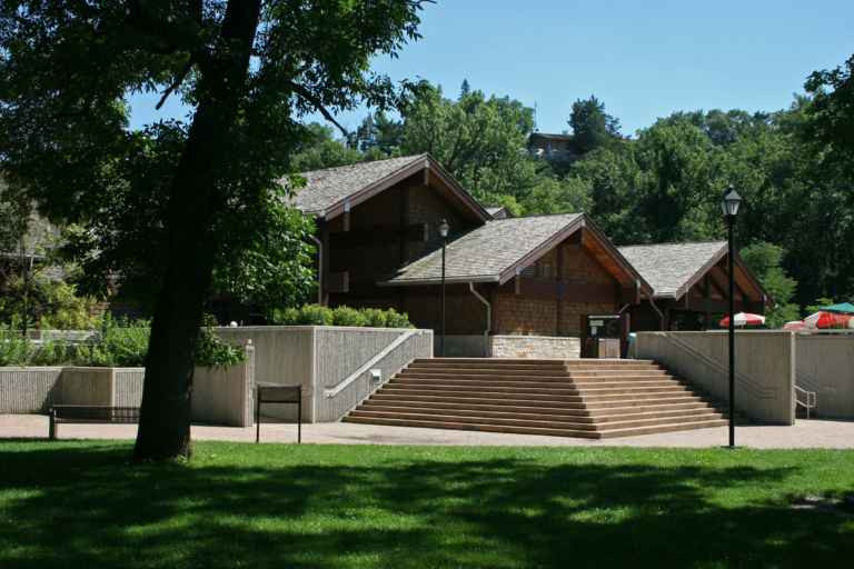 The Visitor Center at Starved Rock State Park